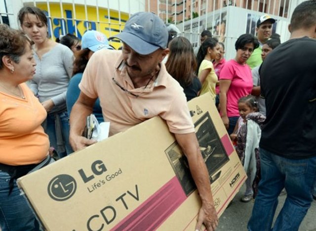 Nicolas Maduro totipotenciario