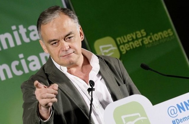 Los dirigentes del PP son 'tan honrados como todos'