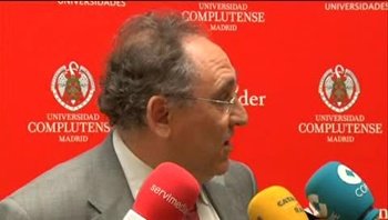 No a Ácebes o a Cascos