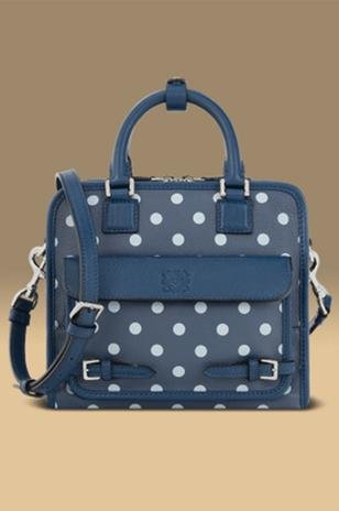 Las hermanas Cruz diseñan un bolso para Loewe