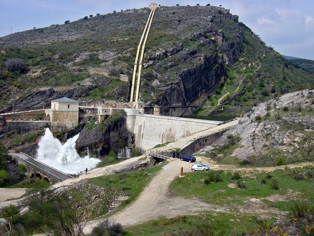 La Federación Madrileña de Montañismo ha denunciado la falta de accesos de lugares emblemáticos de la sierra de Madrid