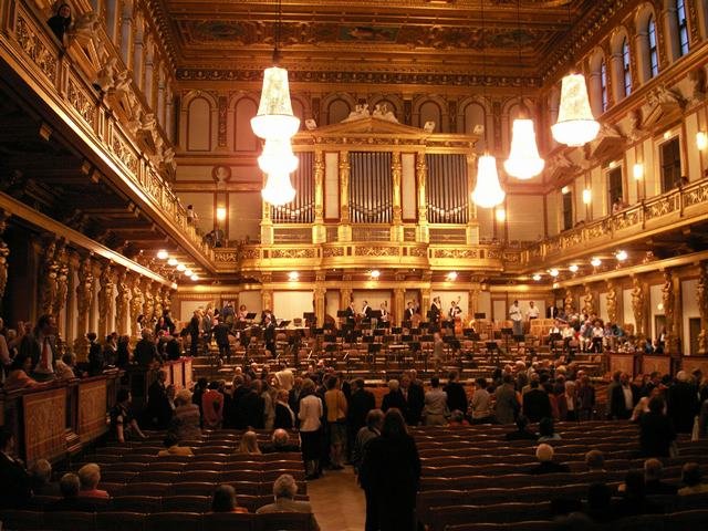 La Filarmónica de Viena retira los honores que concedió a seis nazis