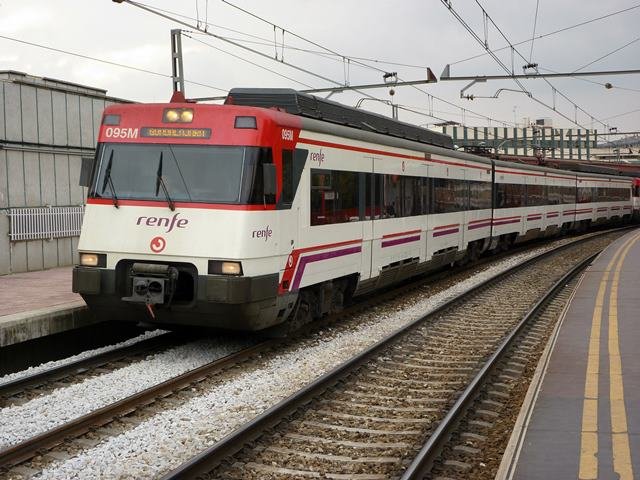 El transporte público madrileño reduce los horarios por las Fiestas