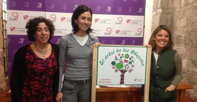 Ávila ya tiene su 'árbol de los chupetes'