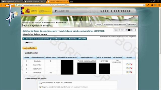 Los universitarios denuncian que solo se han pagado el 5% de las becas