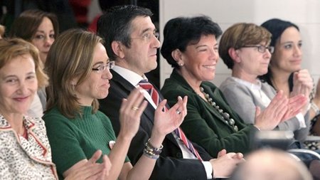 Los fantasmas del pasado socialista se agitan
