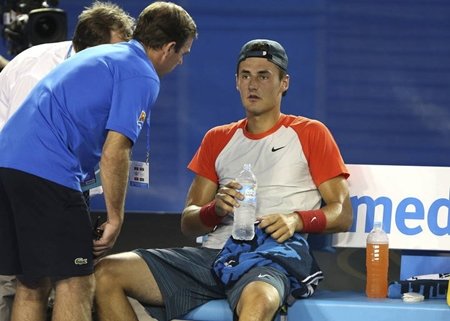 La lesión de Tomic favorece a Nadal