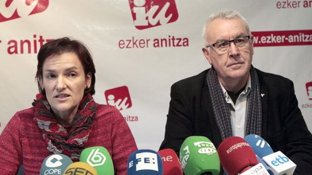 Todos comentan la decisión de Mayor Oreja