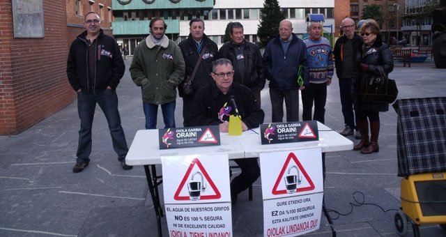 En Barakaldo beben agua contaminada con lindano