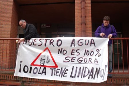 En Barakaldo beben agua contaminada con lindano