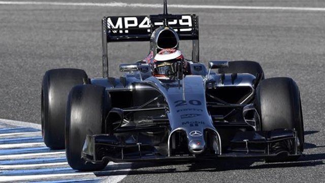 El F14 T da problemas a Alonso