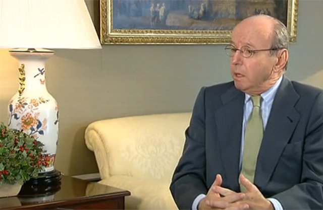 Dos de cada tres españoles a favor de Felipe