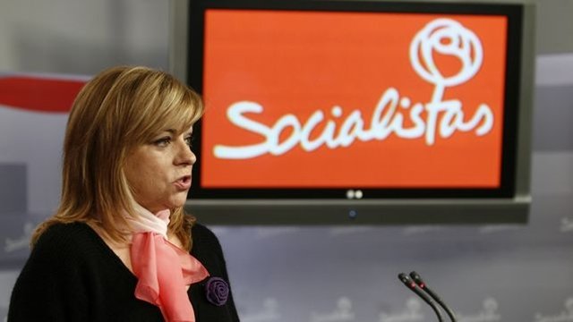 Rubalcaba manda a su número dos a Europa