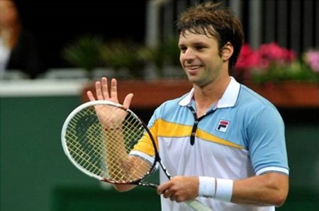 Almagro debuta con victoria en Buenos Aires