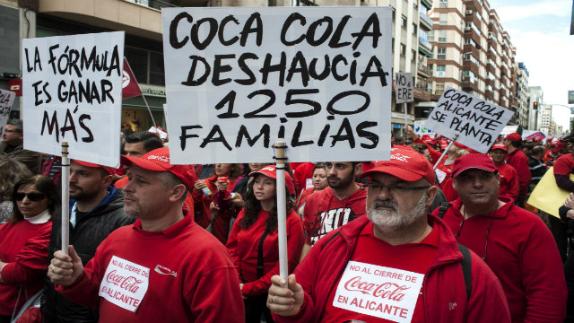 Los trabajadores de Coca-Cola llegan a la Puerta del Sol