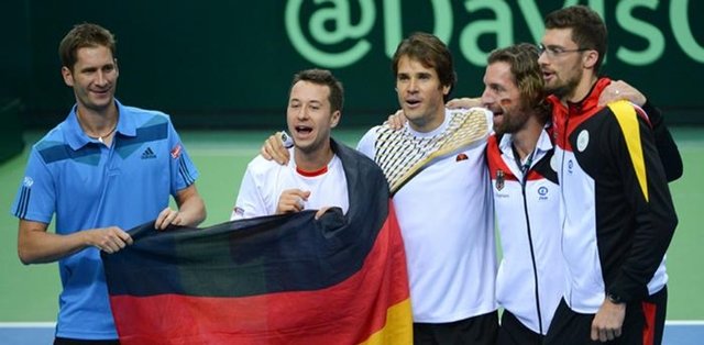 Y peor acabamos la eliminatoria en la Copa Davis