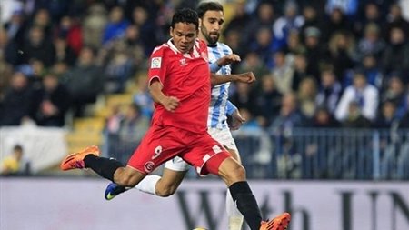 El Sevilla 'regala' el derbi andaluz