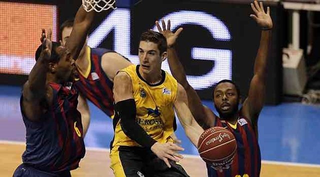 El Barcelona no da opción a la sorpresa