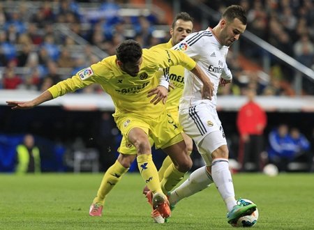 Un Madrid con pegada golea a un Villareal con juego