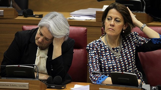 La oposición navarra pide elecciones 