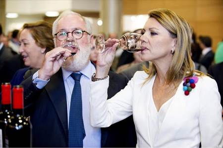 No gravéis la alimentación ni el vino