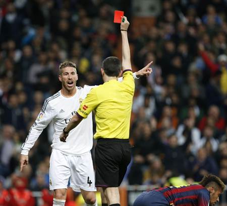 Los Árbitros denuncian a Sergio Ramos y Cristiano Ronaldo