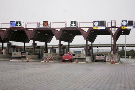 Rescataremos con condiciones también a las autopistas