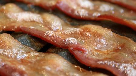 Crean una alarma para que te despierten con olor a bacon