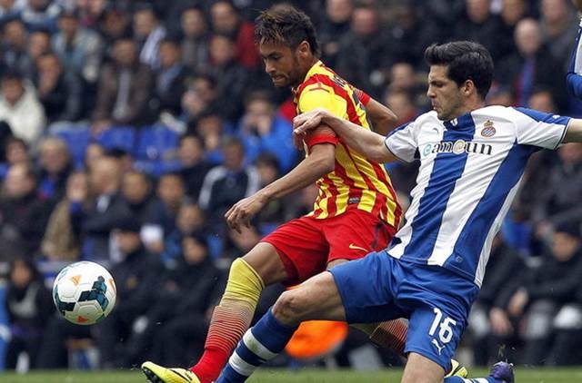 Salvan un duro derbi gracias a un penalti