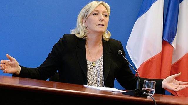 Hollande prepara remodelación del gobierno tras la derrota electoral