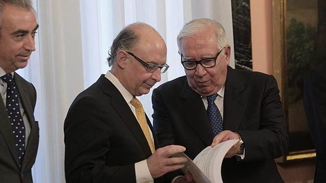 Montoro anuncia incentivos fiscales a las madres trabajadoras