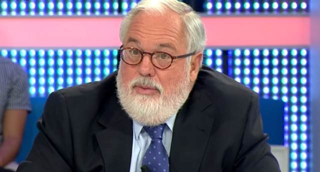 Cañete exhibe su machismo en Antena 3