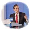 Rajoy entra por la puerta de atrás para hablar de unidad
