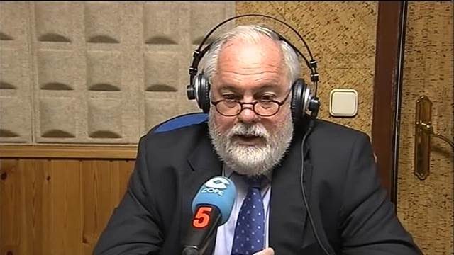 Cañete pide perdón por el miedo a perder su cargo en Europa