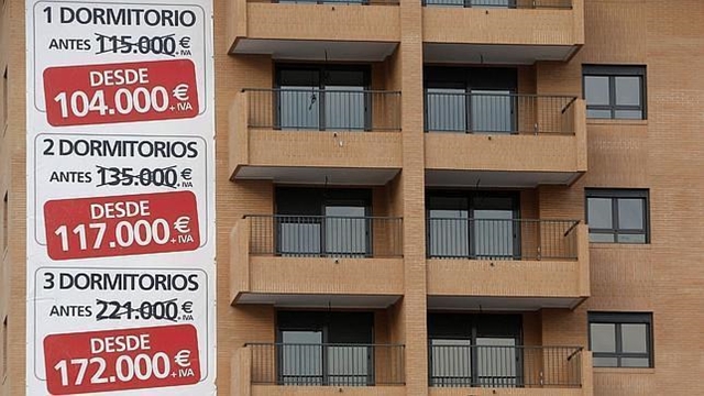 El Gobierno Catalán cobrará a los bancos por cada casa que dejen vacia