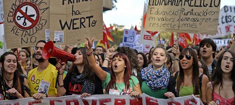 Las becas llegaron cuando las clases acababan