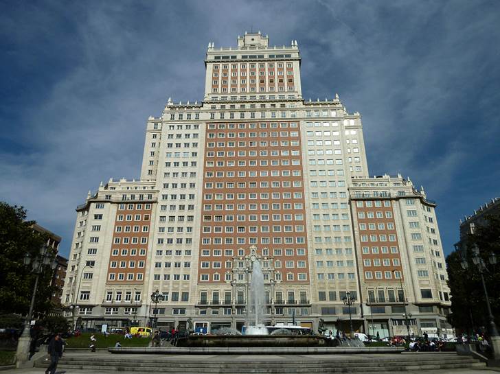 El Edificio España vendido por 265 millones