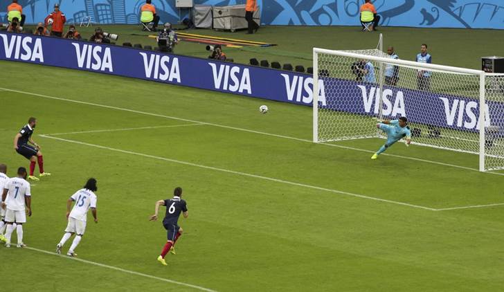 Benzema y Francia machacan a Honduras