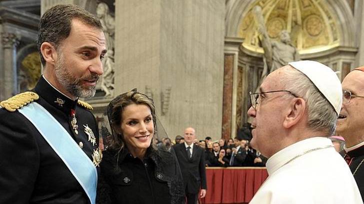 Letizia y Felipe VI se reunen con el Papa Francisco
