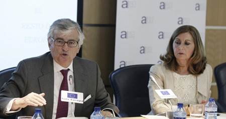 Lo que está en la Constitución va a misa