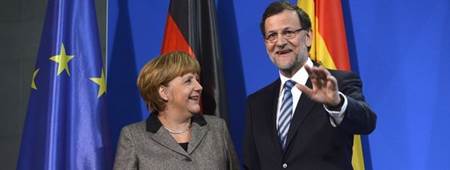 Rajoy negocia con Merkel 'en el camino de Santiago'