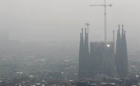 Barcelona anuncia un impuesto al tráfico metropolitano