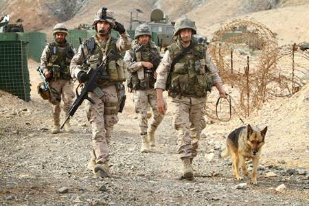 A los militares españoles se les aplica la Doctrina Bush