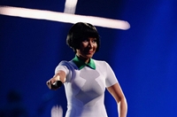 El vestido de ir a jugar al golf los domingos de Nicki Mina j