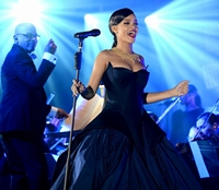 Doblete de Rihanna en la Diamond Ball for the Clara Lionel Foundation