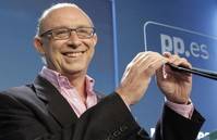 Cristobal Montoro 'compra' a las Comunidades Autónomas