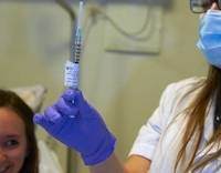 Una vacuna del ébola pasa a la fase de estudio clinico con humanos