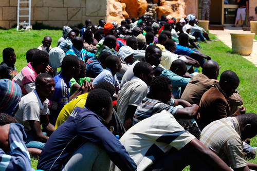 Rescatan más de 1250 inmigrantes en el Mediterráneo