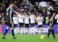 El Valencia acaba con la racha de victorias del Real Madrid