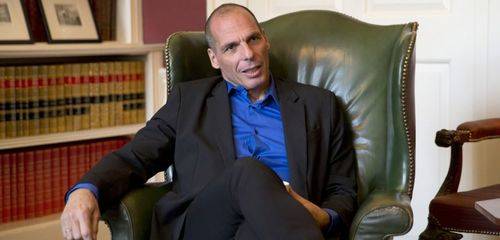 La Comisión Europea tensa las cuerdas a Grecia